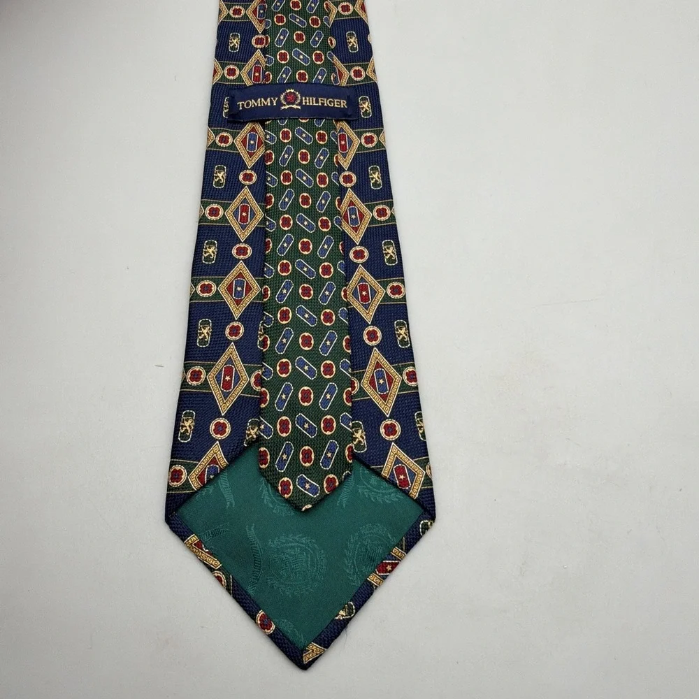Tommy Hilfiger Geometric/Lion's Crest Printed Men's 100% Silk Neck Tie 60
